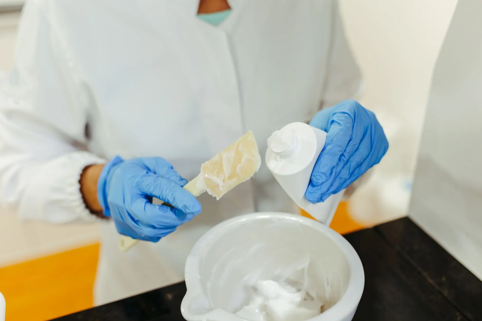 脱硫剂、喷淋层与除雾器如何匹配？工业烟气脱硫系统关键部件解析