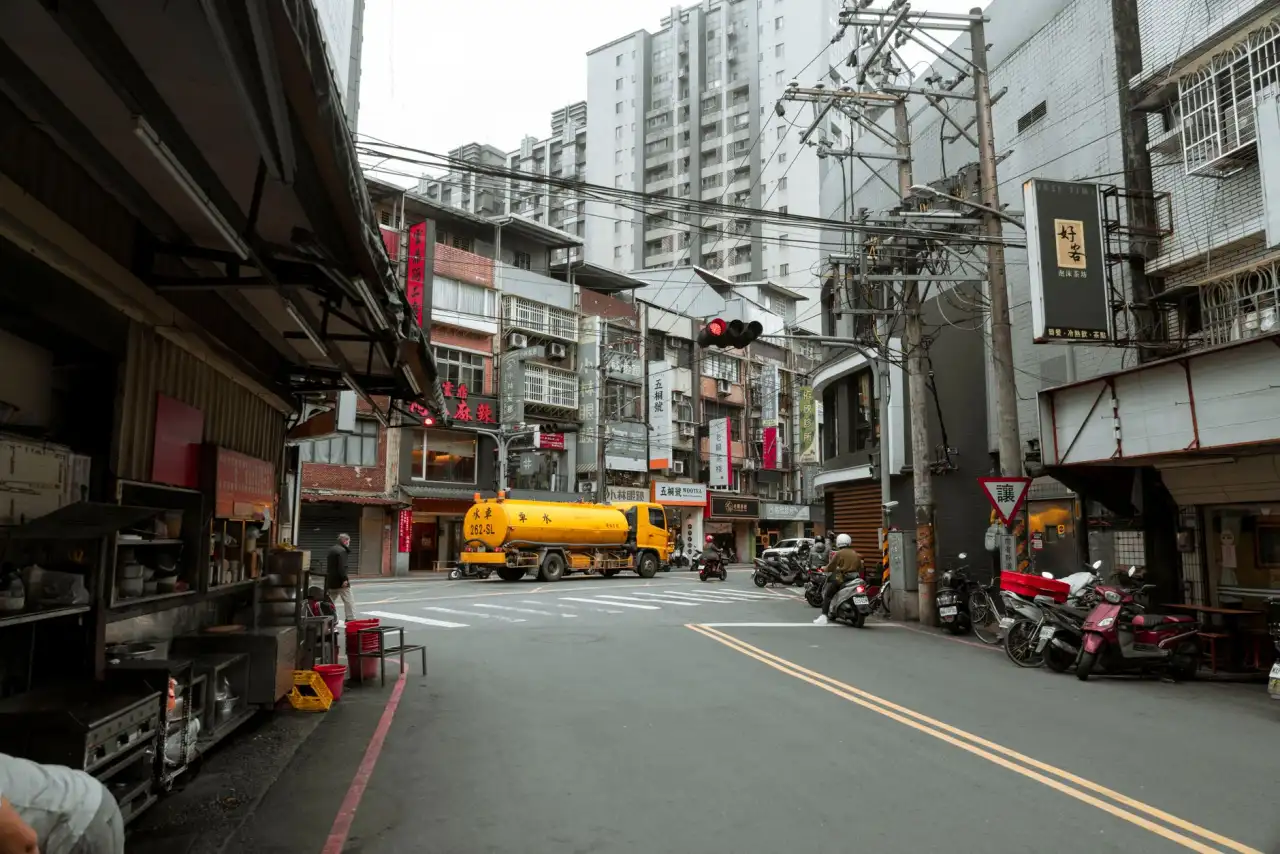 脱硫塔除雾器结垢问题的技术解析与预防维护措施