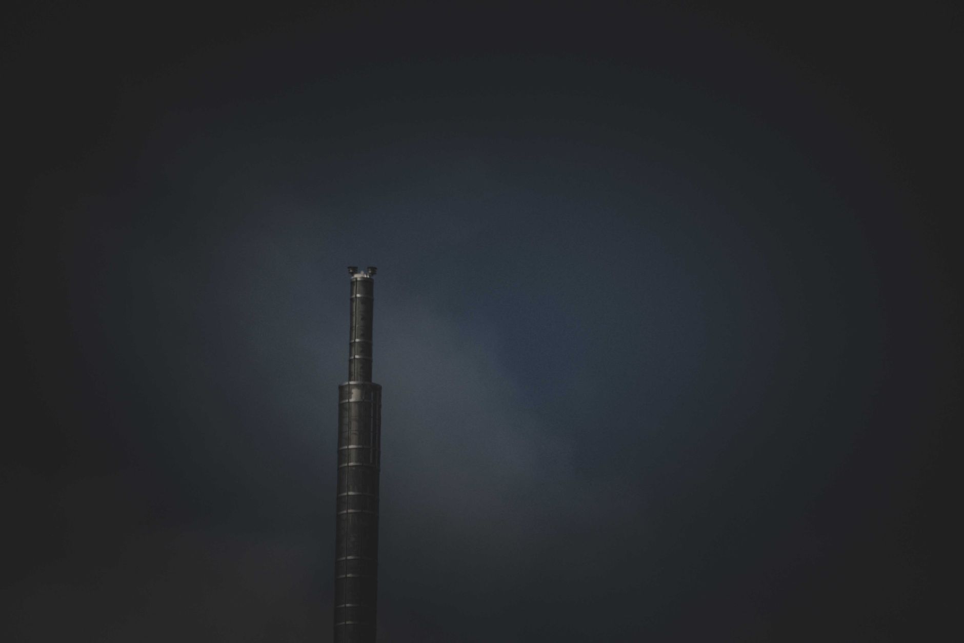 脱硫塔与除尘器协同治理:包头工业企业烟气达标排放的设备选型思路正文配图 1